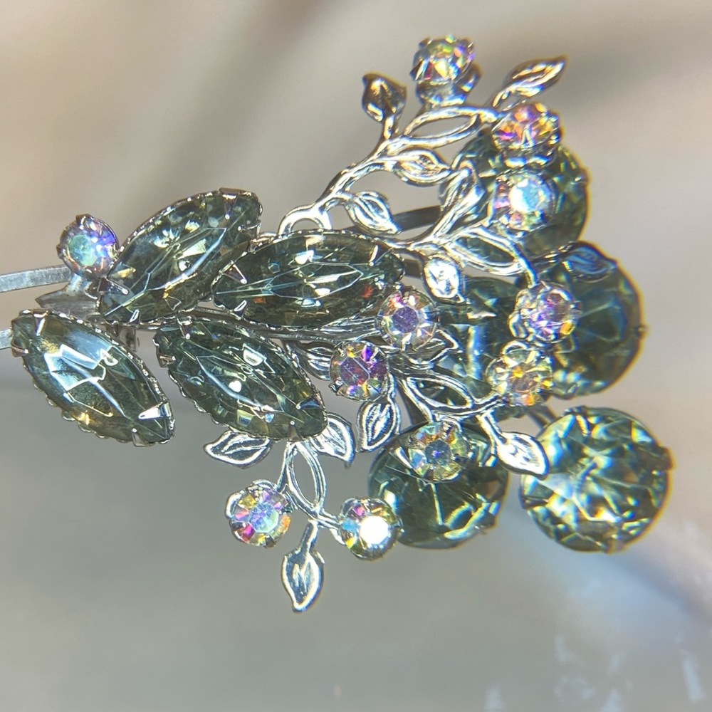 Estate Vintage 1950-1960s Prong Set Aurora Borealis Rhinestone Brooch Pin Smokey - Picture 7 of 9